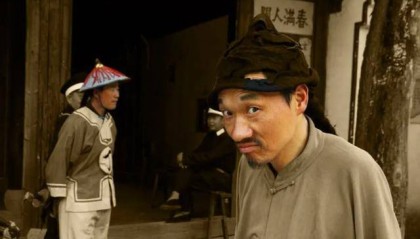 鲁迅当时月工资为350块大洋，如果换算成人民币，相当于多少钱？
