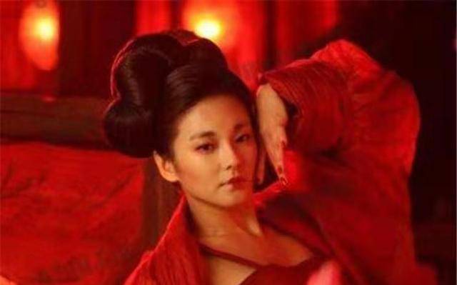 古代逛一次“青楼”，到底要多少银子？换算成人民币，是多少