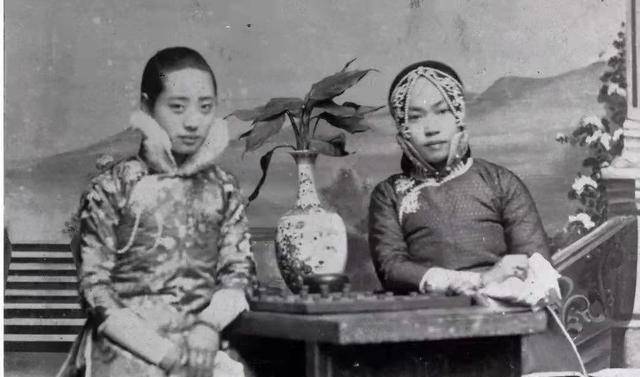 古代逛一次“青楼”，到底要多少银子？换算成人民币，是多少