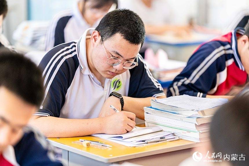 内蒙古呼和浩特：悦享运动 轻松备考