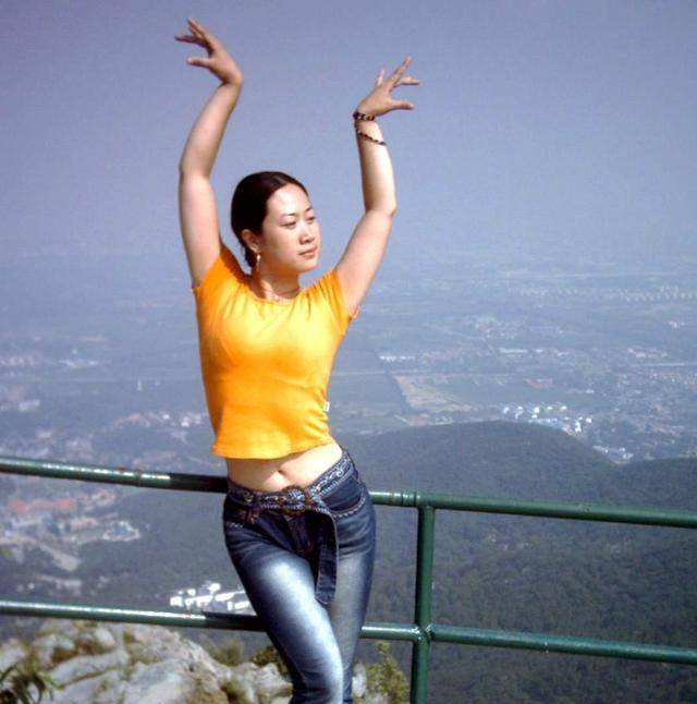 16年前的芙蓉姐姐，曾遭全网嘲笑谩骂，如今43岁身家上亿