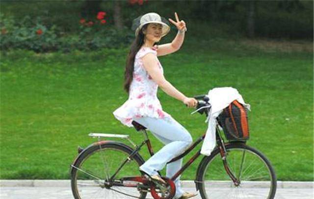 网红鼻祖“芙蓉姐姐”：曾被全网黑，交往小鲜肉生子后过得如何？