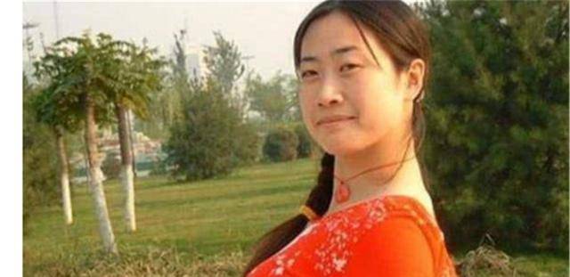 那个曾经前凸后翘大摆S造型，被全网嘲笑的芙蓉姐姐，如今怎样了
