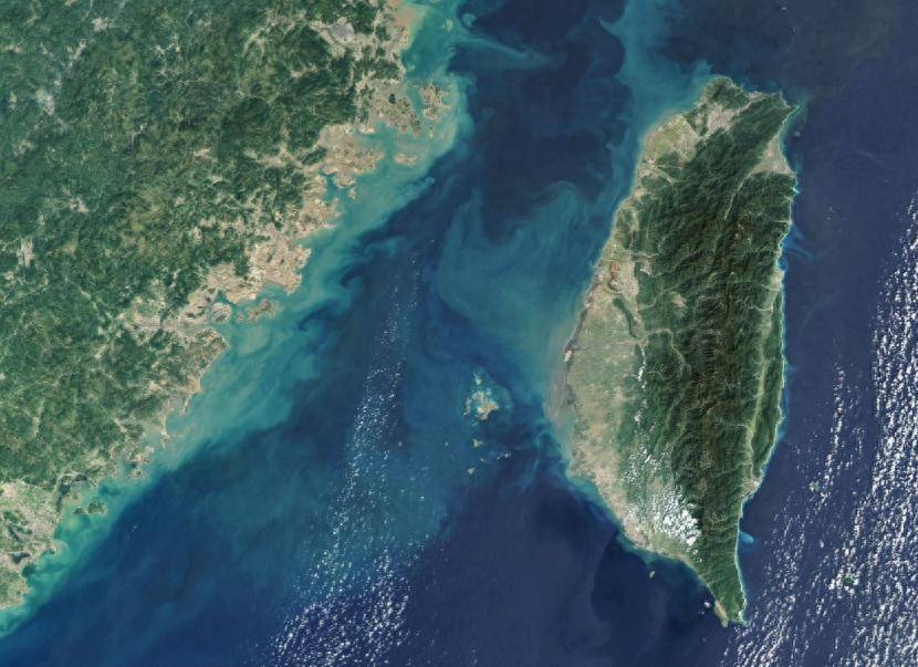 台海这滩浑水，英国铁了心要趟，解放军亮出大动作，局势恐要变天
